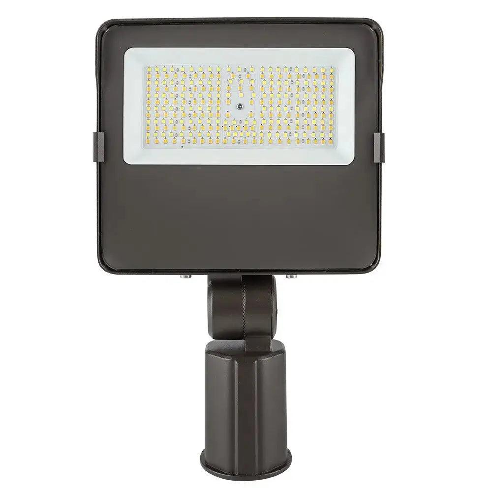 LED Flood Light - 155W/125W/90W - Up to 23,500 lumens - 5000K/4000K/3000K - 120-277V - 400W Equal